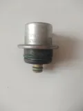 Regulador de pressão de combustível na régua de injectores Volkswagen Multivan 7HM, 7HN, 7HF, 7EF, 7EM, 7EN