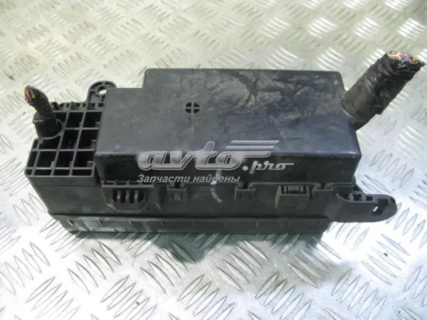 Unidade de dispositivos de segurança Mitsubishi L 200 