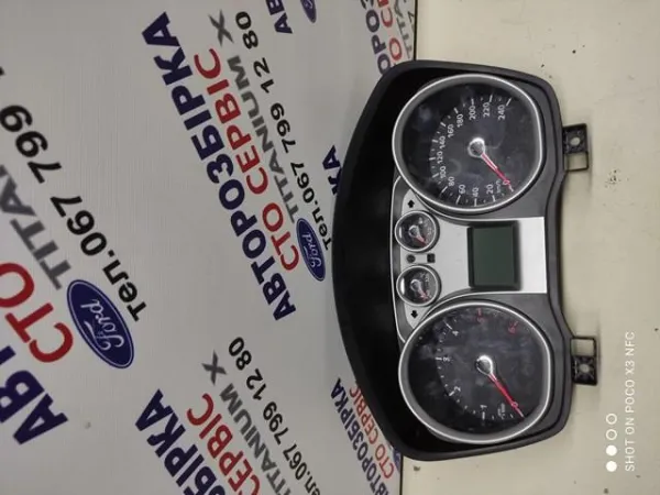 Painel de instrumentos (quadro de instrumentos) 8V4T10849GF Ford