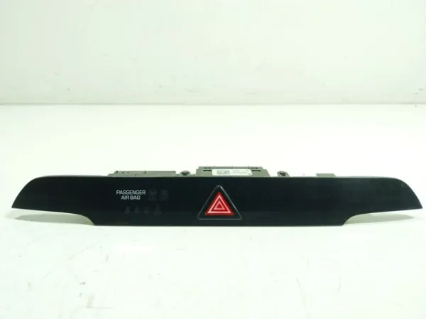 Botão de ativação do sinal de emergência Hyundai Tucson III