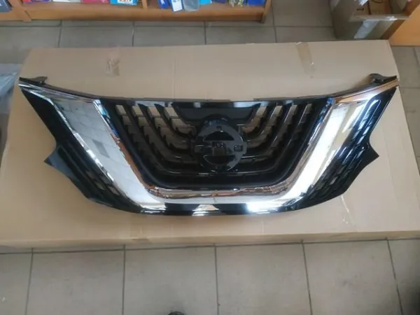 Grelha do radiador 623109UF0A Nissan/Infiniti
